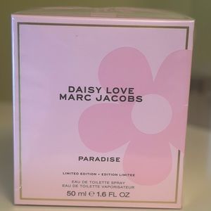 Unopened Daisy Love Perfume by Marc Jacob’s unopened 50 ml 1.6FL oz